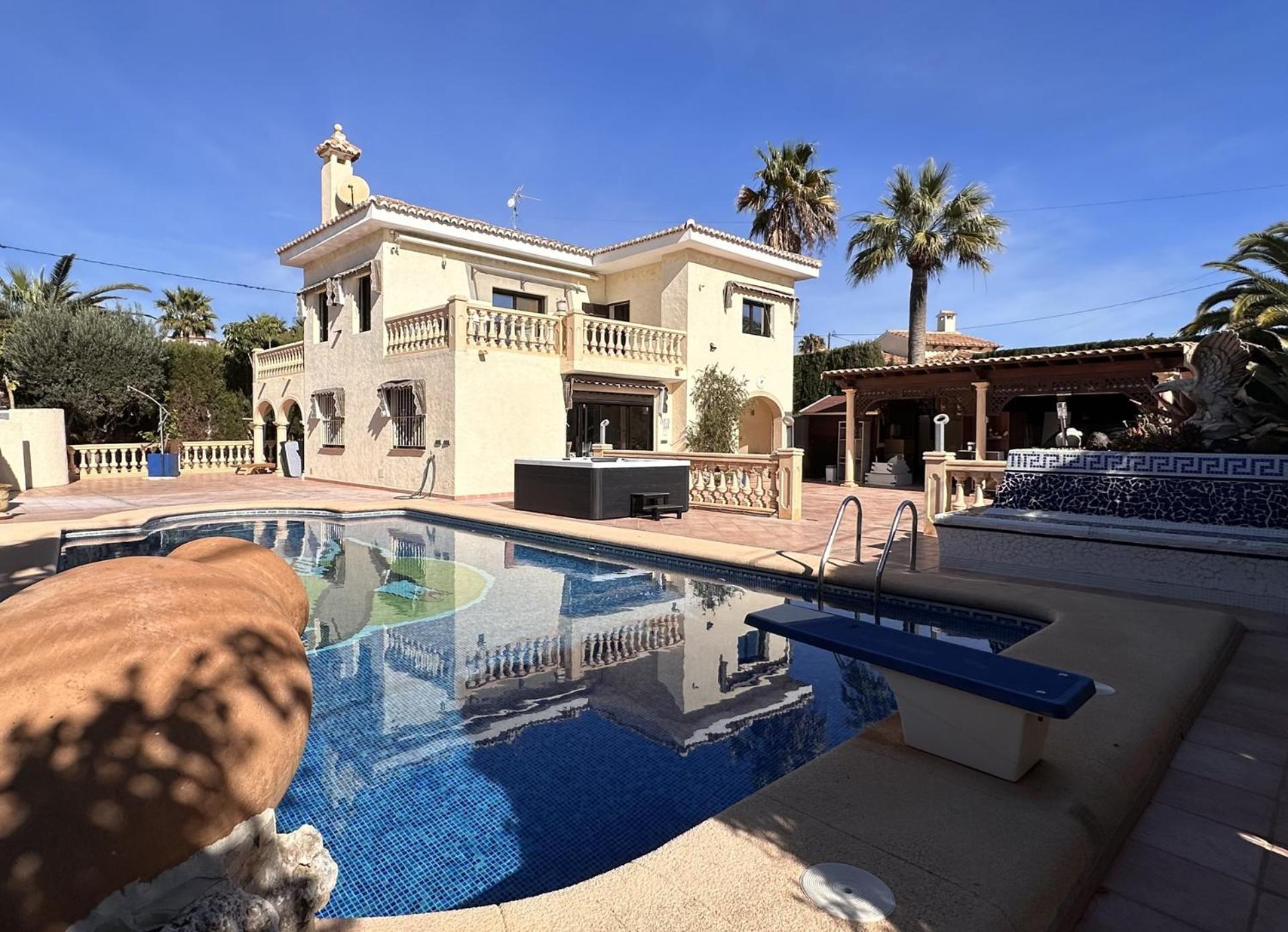 Luxury Villa - Pool, Hot Tub, Aircon, Tvs, Home Cinema, Office, Gbit Internet, Sports Equipment Calp Dış mekan fotoğraf