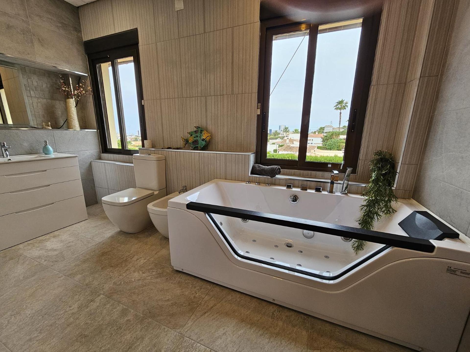 Luxury Villa - Pool, Hot Tub, Aircon, Tvs, Home Cinema, Office, Gbit Internet, Sports Equipment Calp Dış mekan fotoğraf